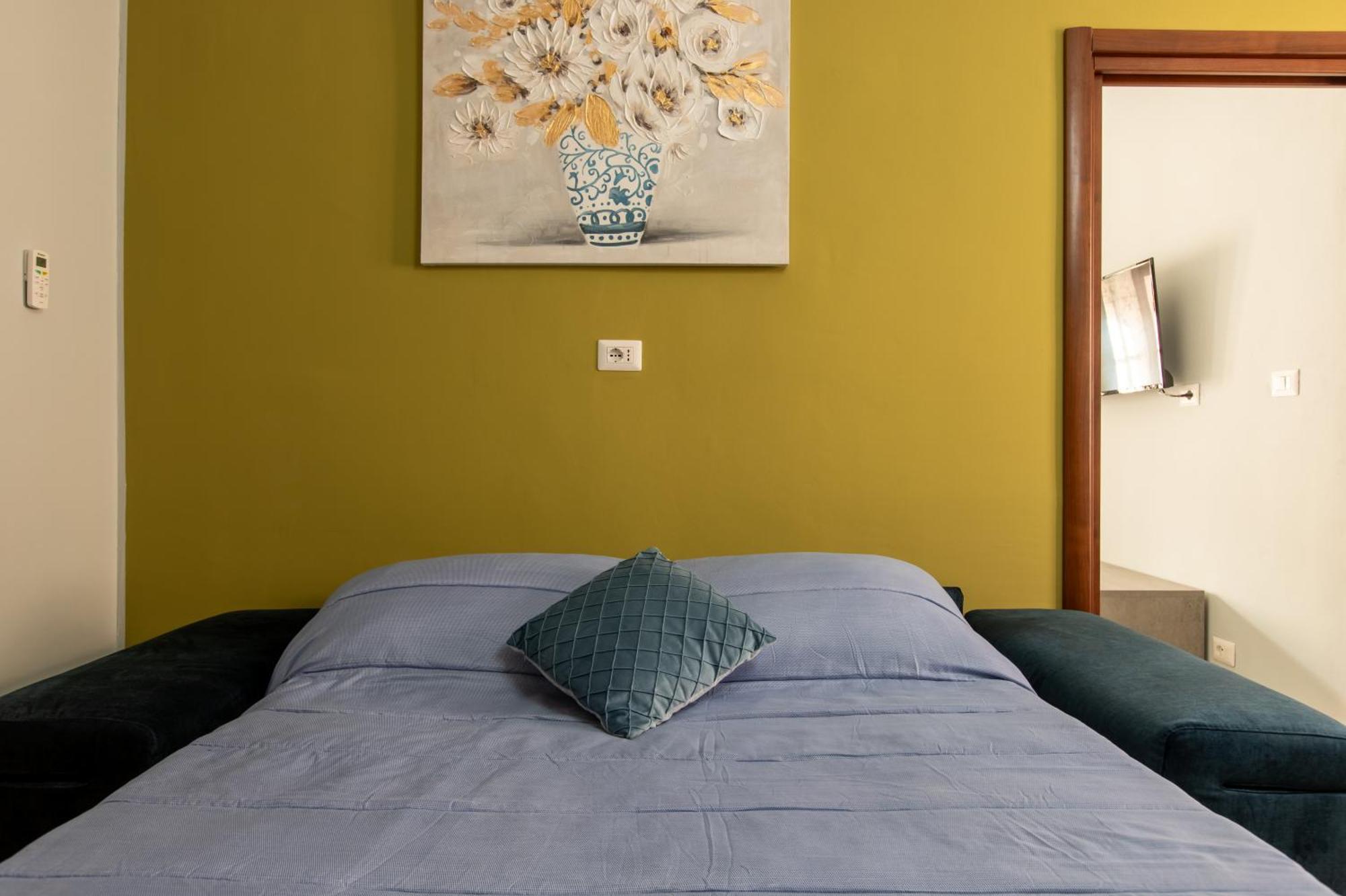 Attico Grand Terrace Daire Alba  Dış mekan fotoğraf